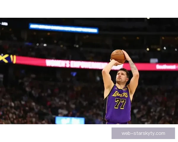 关键时刻封王东契奇领湖人新王